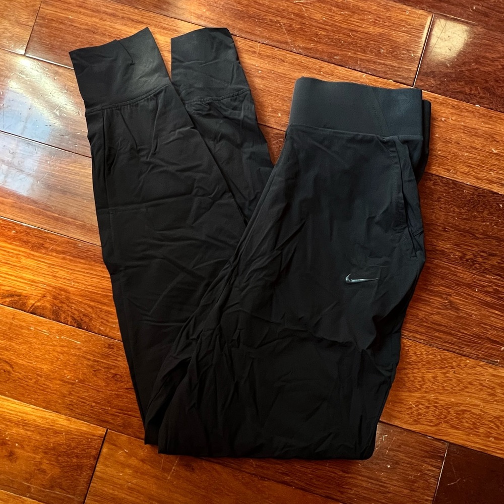 Nike joggers